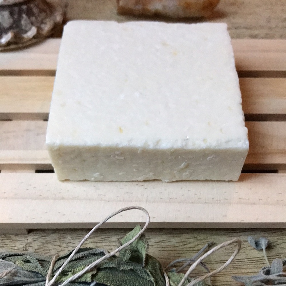 4 oz OATMEAL UNSCENTED  soap Mountain Mom Soap Co Shave Soap Anti aging white - Picture 4 of 9